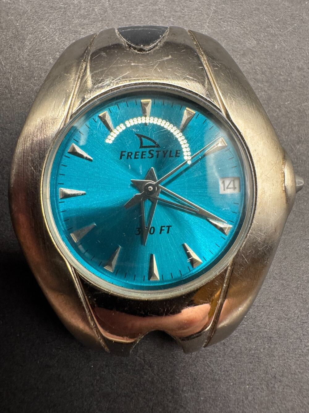 Vintage Freestyle 330 FT Model 782 Ladies Watch Turquoise Blue Dial Silver Tone